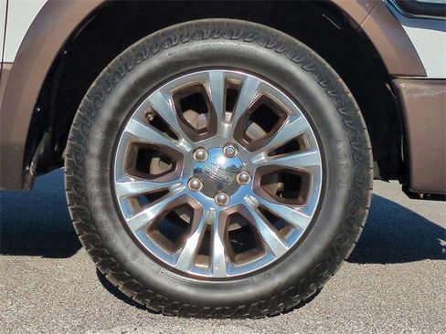 Used 2018 RAM 1500 Laramie Longhorn w/ Longhorn Southfork Package image 11