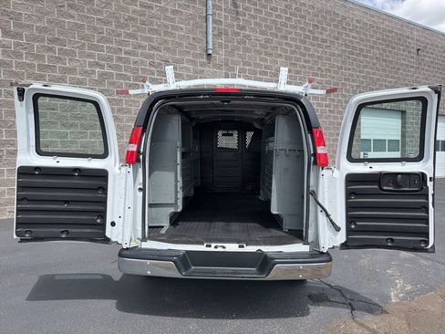 Used 2020 Chevrolet Express 2500 w/ Driver Convenience Package RWD image 31