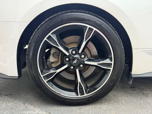 Used 2017 Ford Mustang GT Premium w/ Equipment Group 401A RWD image 24