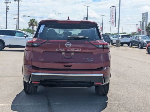 New 2026 Nissan Rogue Platinum w/ Platinum Premium Package AWD/4WD image 3