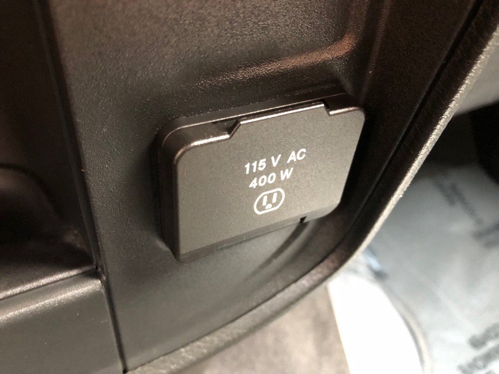 Used 2026 RAM 2500 Laramie AWD/4WD image 36