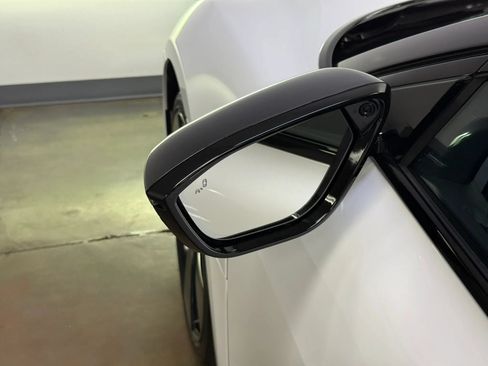 Used 2023 Lucid Air Touring AWD/4WD image 10