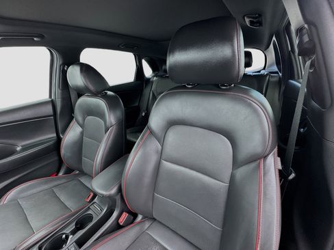 Used 2018 Hyundai Elantra GT Sport w/ Sport Tech Package 04 image 13