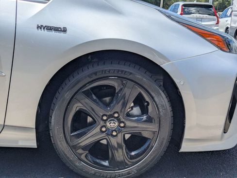Used 2022 Toyota Prius FWD image 14