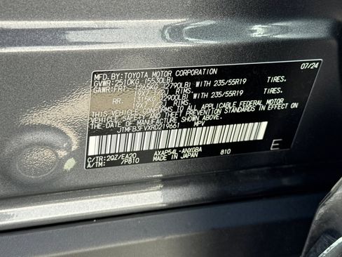 Used 2024 Toyota RAV4 XSE w/ Premium Package AWD/4WD image 26