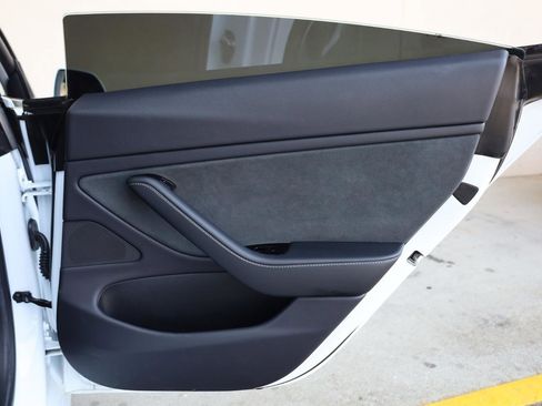 Used 2019 Tesla Model 3 Long Range AWD/4WD image 22