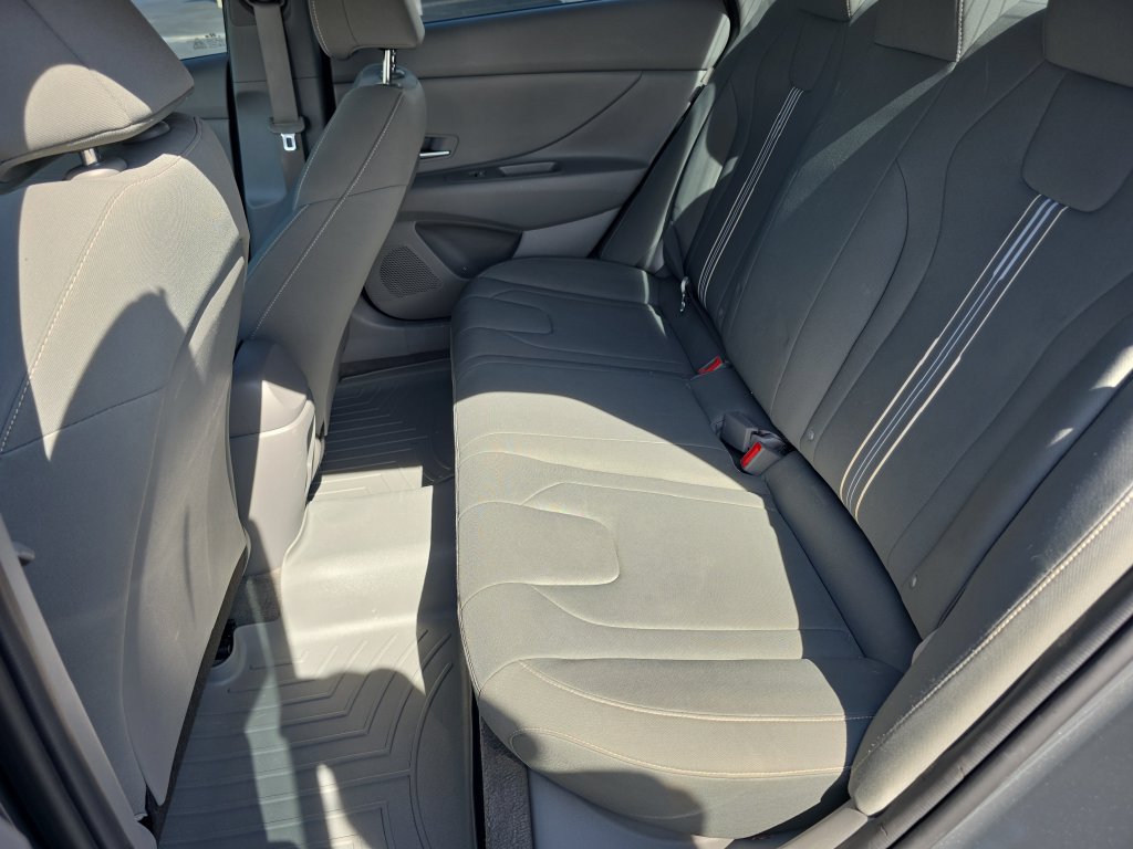 Used 2024 Hyundai Elantra SEL FWD image 13
