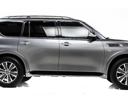 Used 2017 Nissan Armada SL RWD image 5