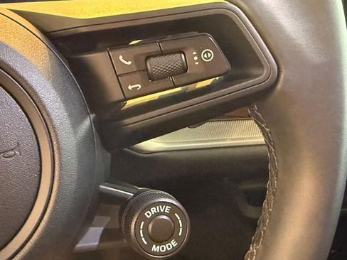 Used 2024 Porsche Cayenne Coupe image 16