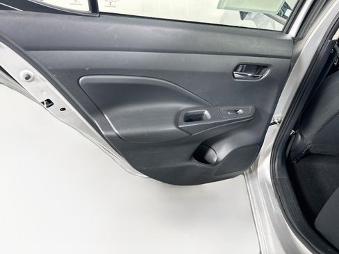 Used 2025 Nissan Versa SV FWD image 25