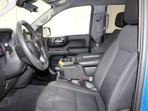 Used 2023 Chevrolet Silverado 1500 Custom image 18