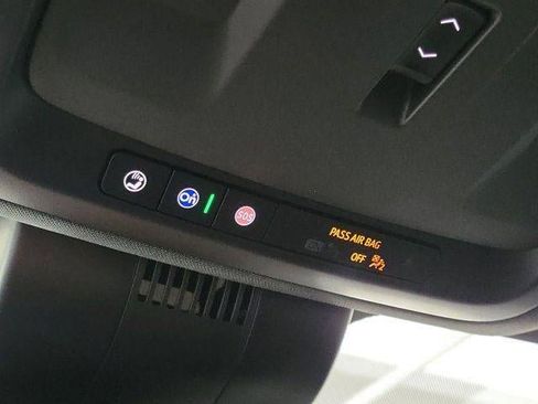 Used 2025 GMC Yukon Elevation RWD image 29