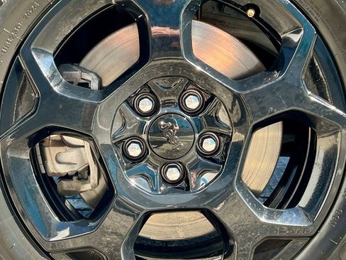 Used 2024 Jeep Compass Trailhawk image 13