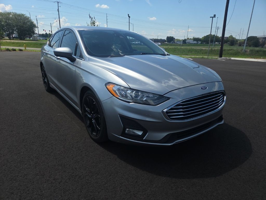 Used 2020 Ford Fusion SE w/ Equipment Group 151A FWD image 1