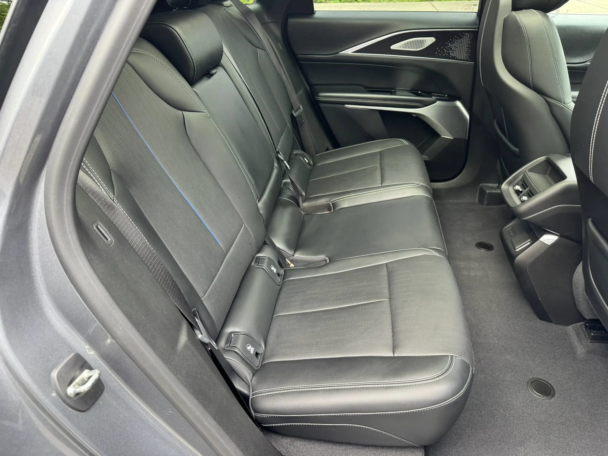 Used 2023 Cadillac Lyriq AWD image 25
