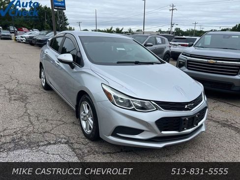 Used 2018 Chevrolet Cruze LS FWD image 2