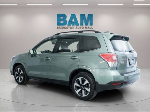 Used 2018 Subaru Forester 2.5i Limited AWD/4WD image 5