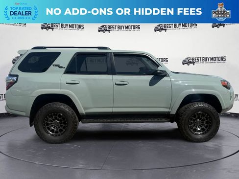 Used 2023 Toyota 4Runner TRD Off-Road Premium w/ Moonroof Package image 9