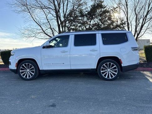 Used 2022 Jeep Grand Wagoneer Series II w/ Convenience Group III AWD/4WD image 12