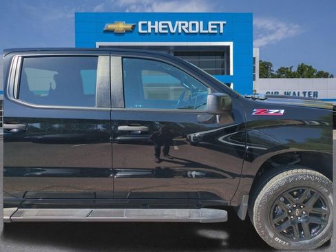 Used 2024 Chevrolet Silverado 1500 Custom Trail Boss AWD/4WD image 32