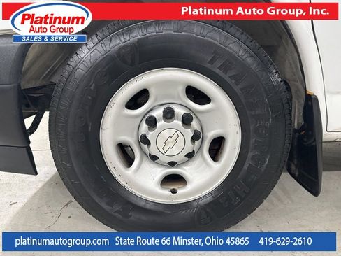 Used 2018 Chevrolet Express 3500 Work Van w/ Driver Convenience Package image 39