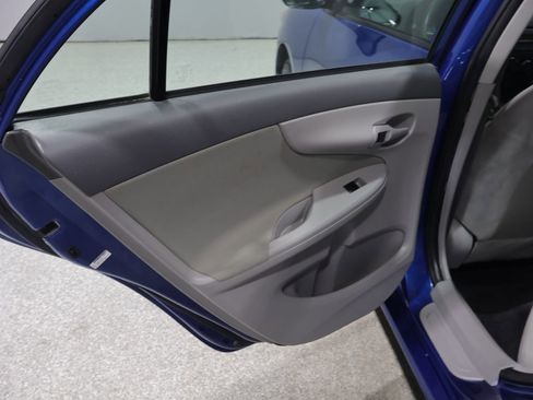 Used 2009 Toyota Corolla LE FWD image 18