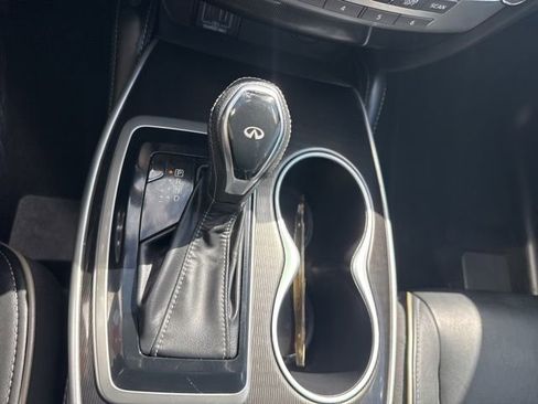 Used 2019 INFINITI QX60 Luxe w/ Essential Package AWD/4WD image 18