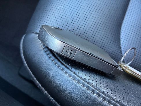 Used 2024 Kia Sorento S image 27