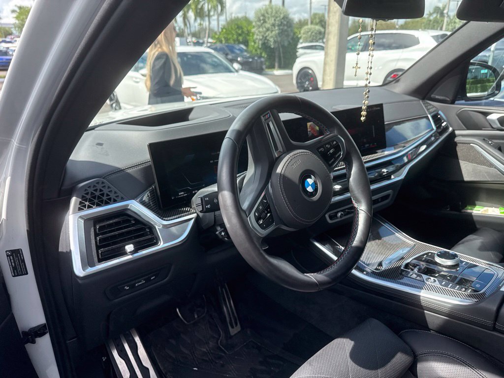 Used 2025 BMW X5 M60i AWD/4WD image 6