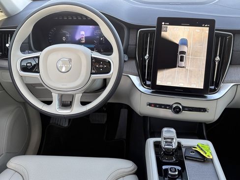 New 2026 Volvo XC90 T8 Ultra image 11