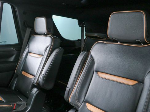 Used 2024 GMC Yukon AT4 AWD/4WD image 28
