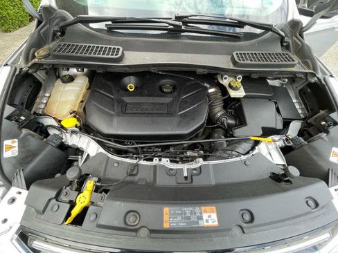Used 2014 Ford Escape Titanium w/ Equipment Group 401A AWD/4WD image 15