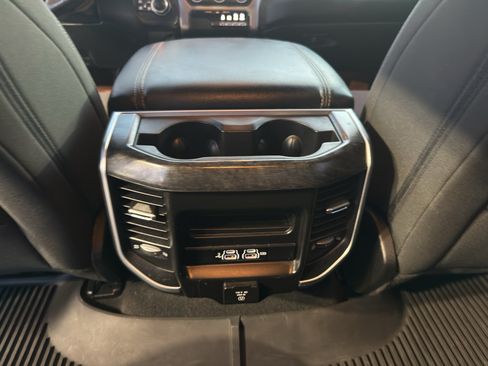 Used 2019 RAM 1500 Big Horn AWD/4WD image 33