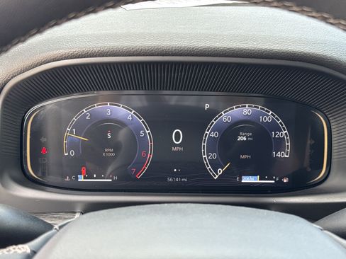 Used 2024 Jeep Wagoneer Series II w/ Flexible Seating Group image 30