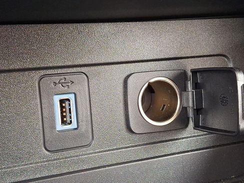 Used 2019 Ford Escape SEL image 23