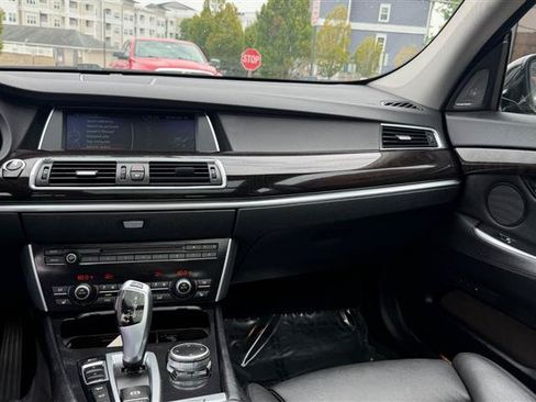 Used 2017 BMW 535i xDrive AWD/4WD image 29