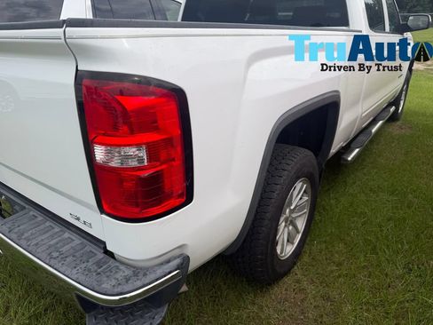 Used 2018 GMC Sierra 1500 SLE AWD/4WD image 2