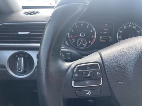 Used 2015 Volkswagen Passat 1.8T SE image 26