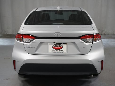 Used 2024 Toyota Corolla LE FWD image 7