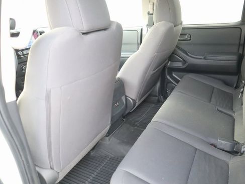 Used 2023 Nissan Frontier S w/ Technology Package image 10