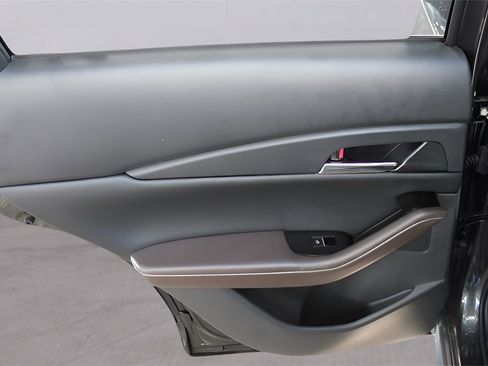 Used 2024 MAZDA CX-30 AWD 2.5 S w/ Premium Package image 37