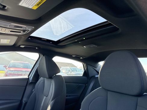 New 2026 Hyundai Elantra SEL Sport FWD image 3