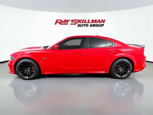 Used 2022 Dodge Charger Scat Pack RWD image 4