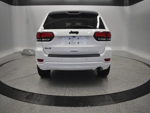 Used 2021 Jeep Grand Cherokee Altitude image 6