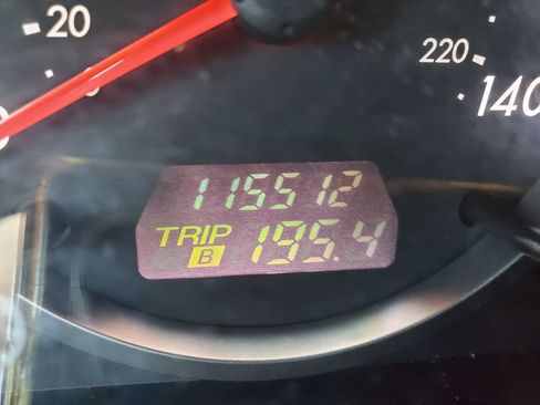 Used 2010 MAZDA MAZDA5 Sport FWD image 19