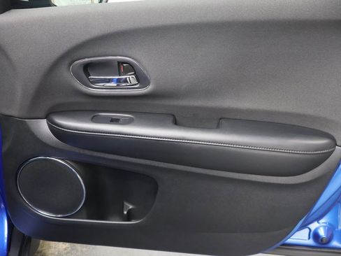 Used 2021 Honda HR-V EX image 12