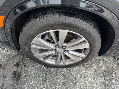 Certified 2023 Cadillac XT6 Premium Luxury w/ Technology Package AWD/4WD image 8