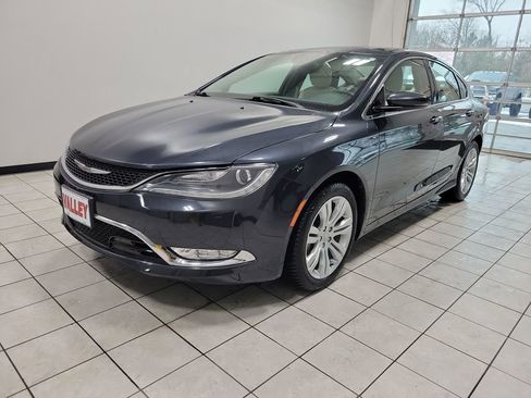 Used 2016 Chrysler 200 C w/ Premium Lighting Group image 3
