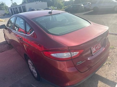 Used 2013 Ford Fusion S FWD image 6