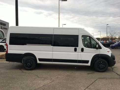Used 2024 RAM ProMaster 3500 w/ Leather Interior Group FWD image 2